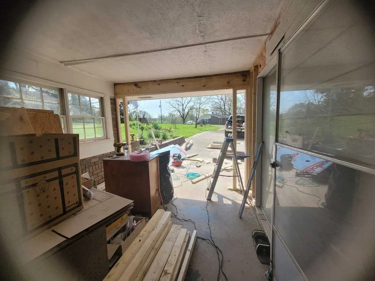 Air movers and dehumidifier for Water Mitigation Services in Cliffside Park